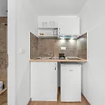 1 Bedroom Stunning In *